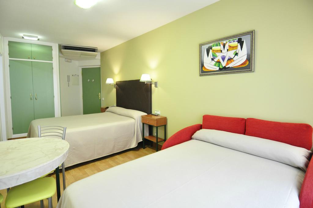 Hotel Apartamentos Aralso Segovia Dış mekan fotoğraf