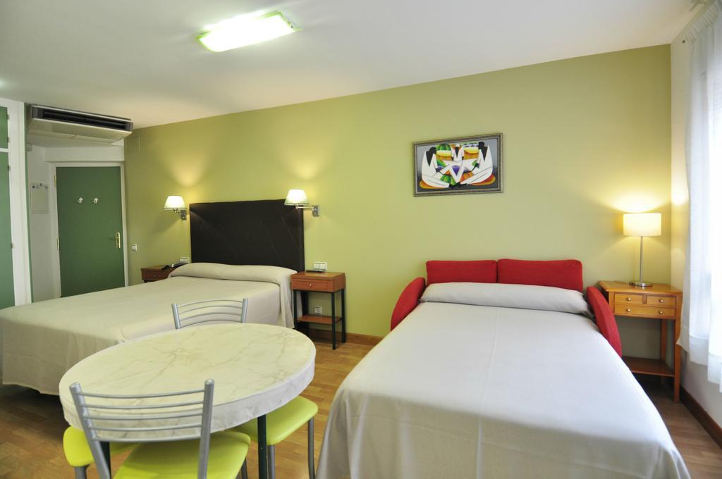 Hotel Apartamentos Aralso Segovia Dış mekan fotoğraf